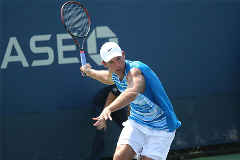 800px-Łukasz Kubot at the 2010 US Open 01